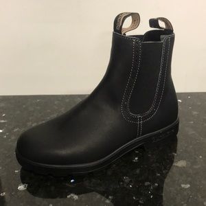 voltan black blundstone